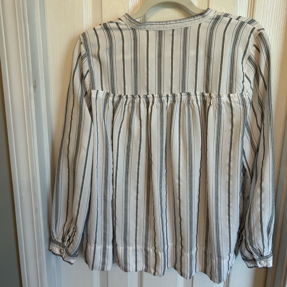 Loft Petite Large Striped Top - Picture 5 of 6